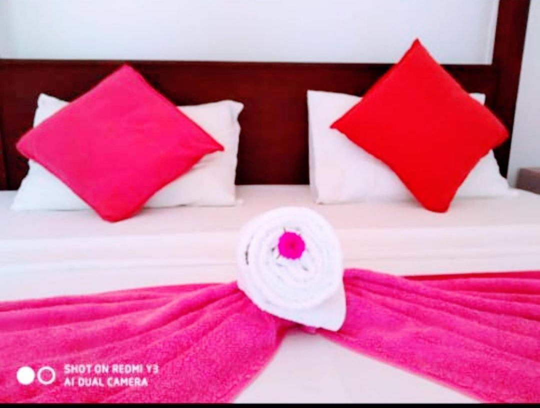 Beach House Kalukatiya - Family Villa, Seaview Room, Garden Room Dikwella Bagian luar foto